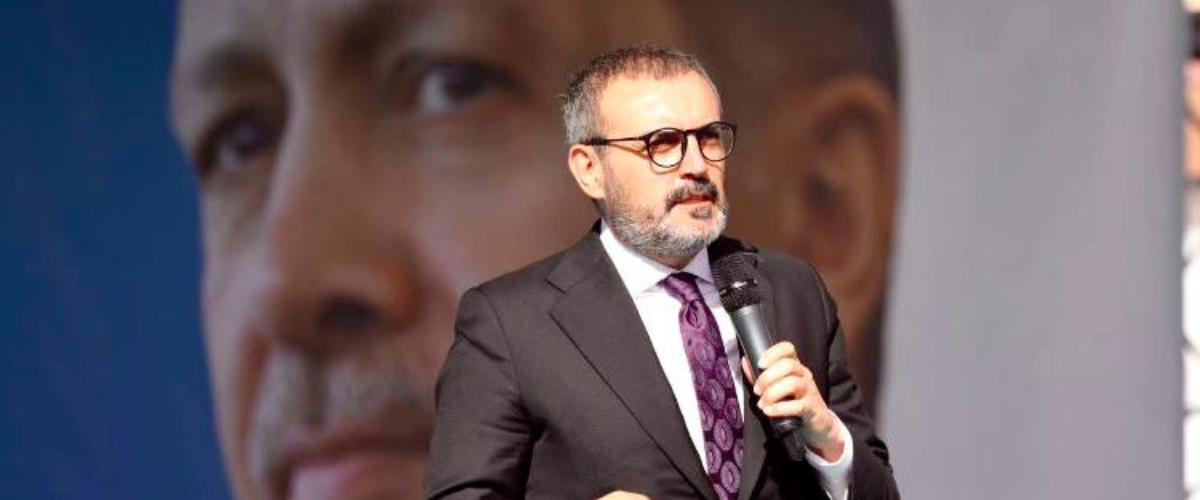 Mahir Ünal: “300 Bininci Konutun Anahtarı Teslim Edildi